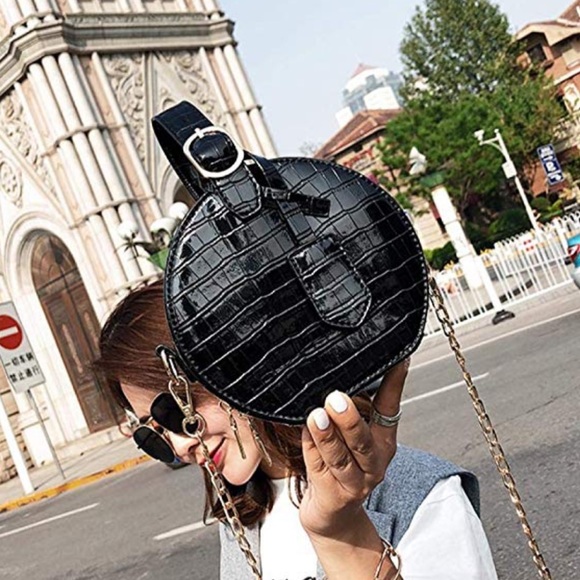 Canteen Purse Round Crossbody Bag blogger - Picture 3 of 6